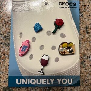 CROCS- uniquely you charms